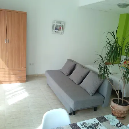 Estudio En El Centro 0 * Reus